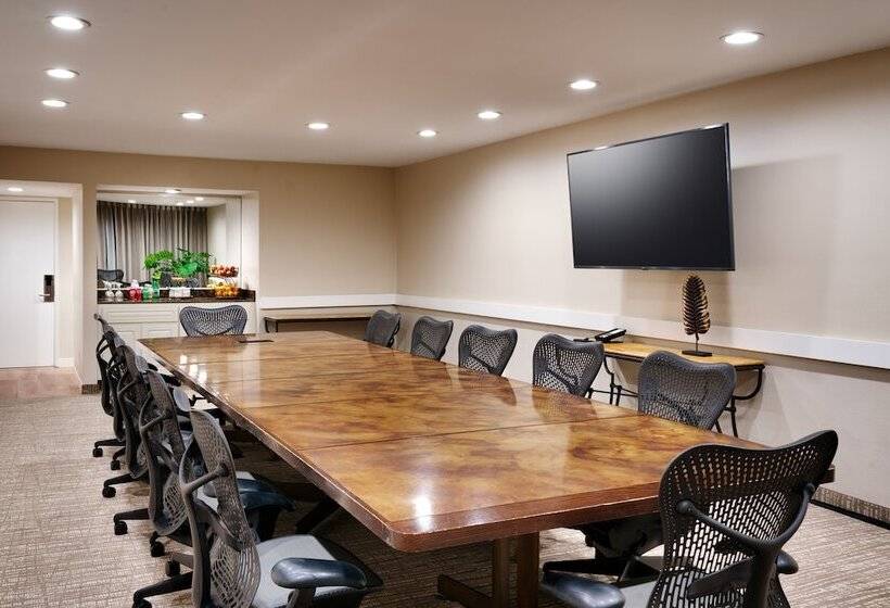 Atrium Hotel Orange County