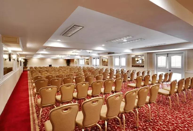 Atrium Hotel Orange County