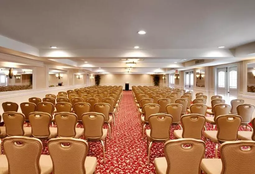 Atrium Hotel Orange County