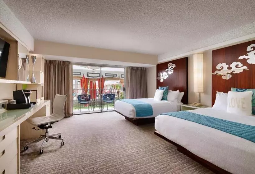 Atrium Hotel Orange County