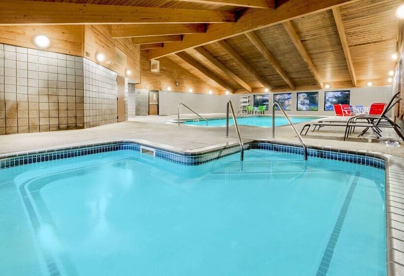 Отель Baymont By Wyndham Marshalltown