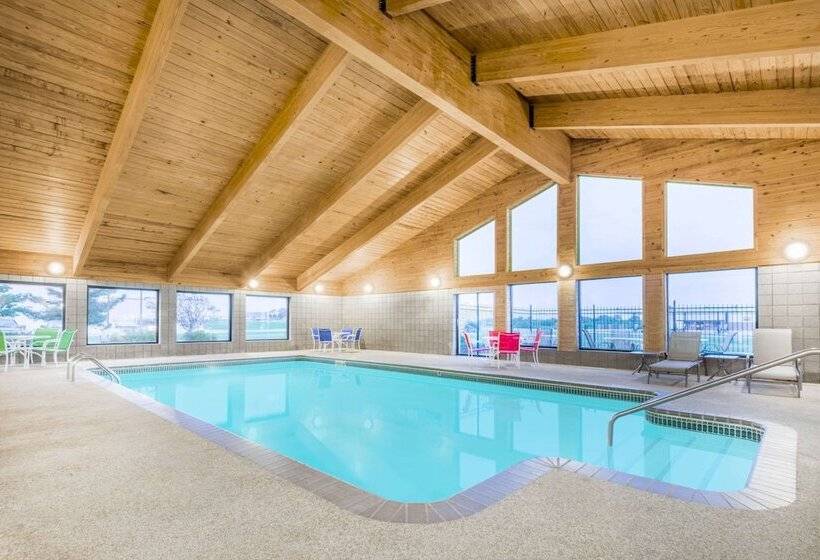 Отель Baymont By Wyndham Marshalltown