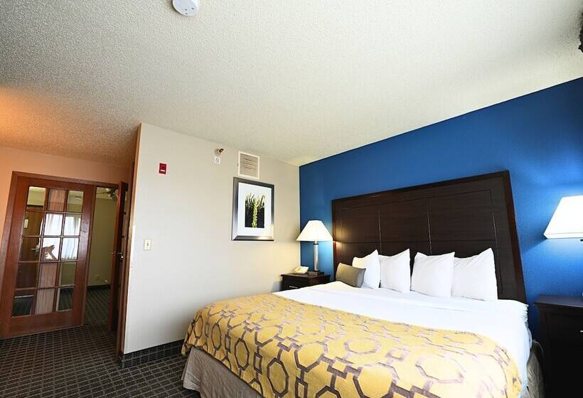 Отель Baymont By Wyndham Marshalltown