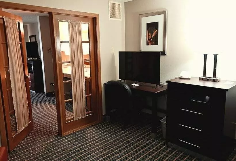 ホテル Baymont By Wyndham Marshalltown