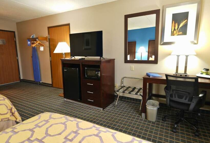 Отель Baymont By Wyndham Marshalltown