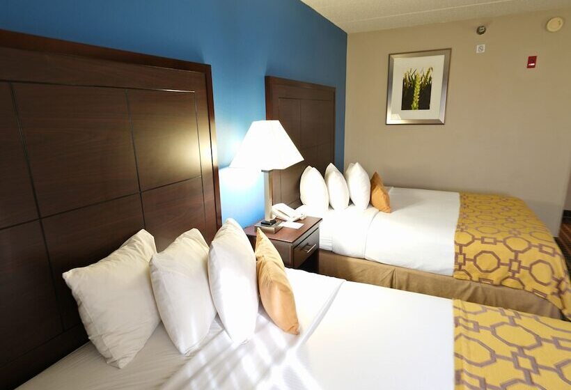 Отель Baymont By Wyndham Marshalltown