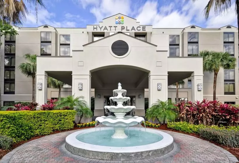 בית מלון כפרי Hyatt Place Tampa Airport/westshore