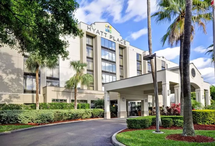 בית מלון כפרי Hyatt Place Tampa Airport/westshore