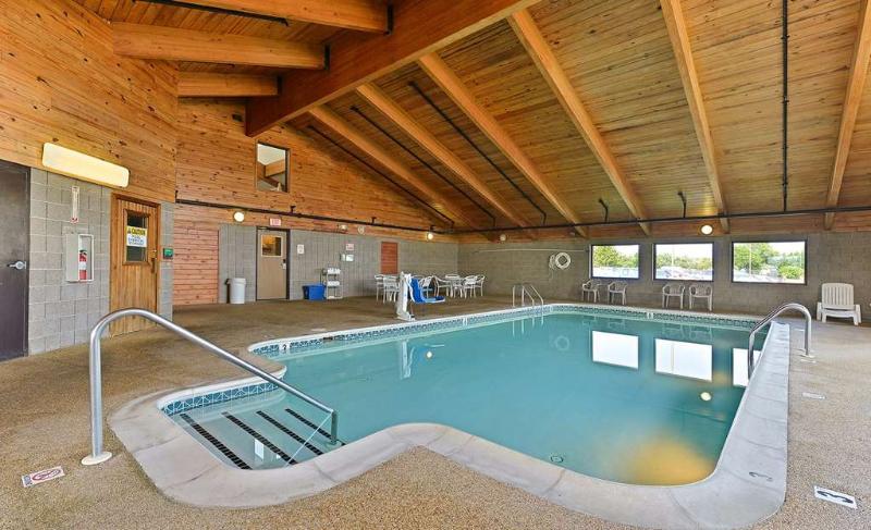 Hotel Wave At Rehoboth Beach