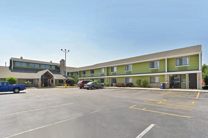 Hotel Wave At Rehoboth Beach