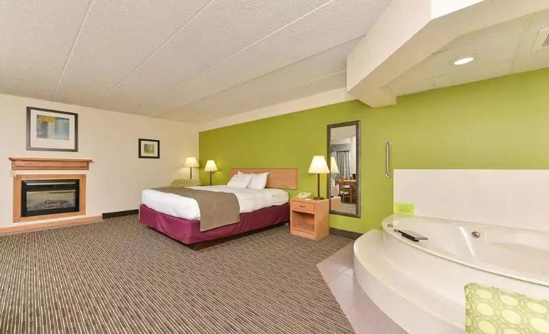 هتل Wave At Rehoboth Beach