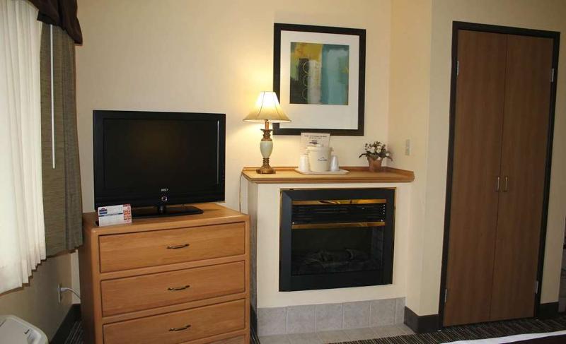 Hotel Wave At Rehoboth Beach