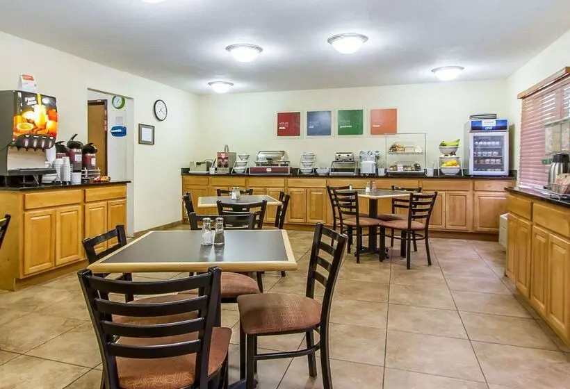 ホテル Quality Inn Macomb Near University Area