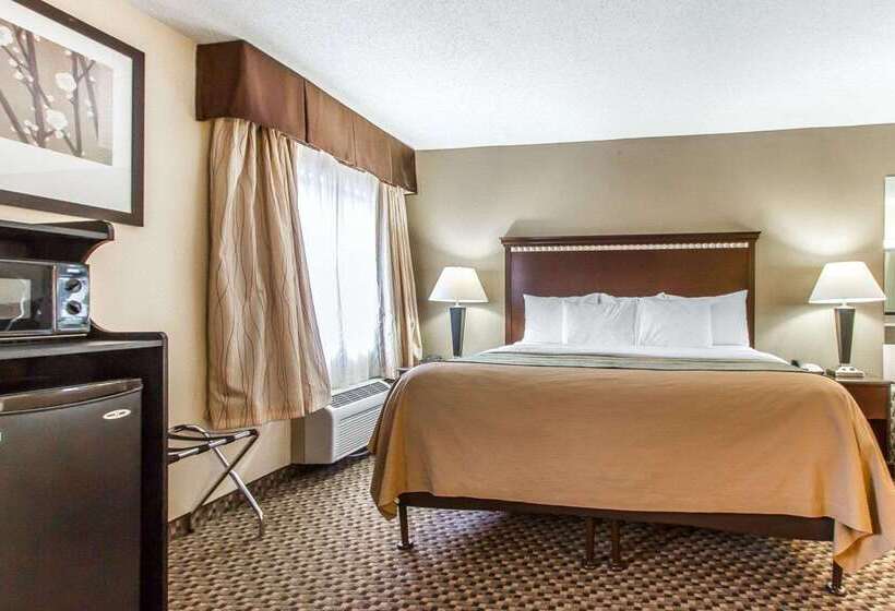 בית מלון כפרי Quality Inn Macomb Near University Area