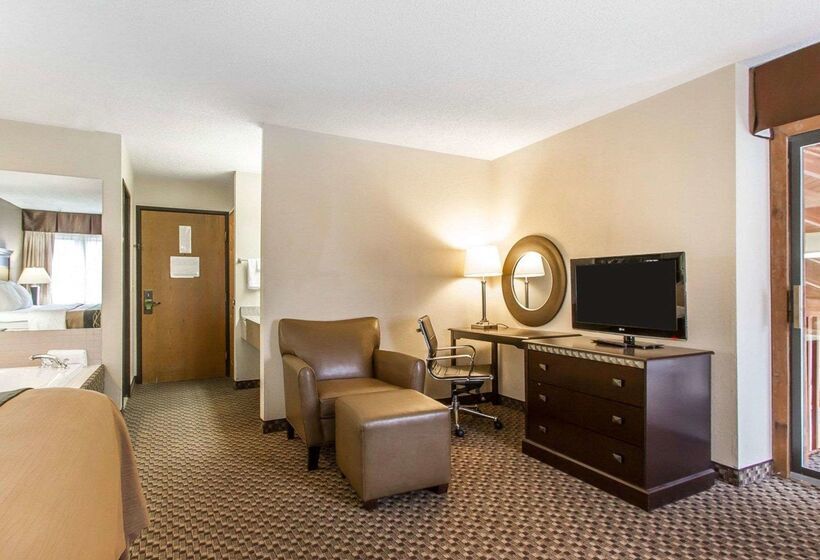 בית מלון כפרי Quality Inn Macomb Near University Area