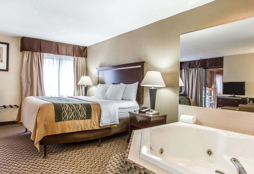 בית מלון כפרי Quality Inn Macomb Near University Area