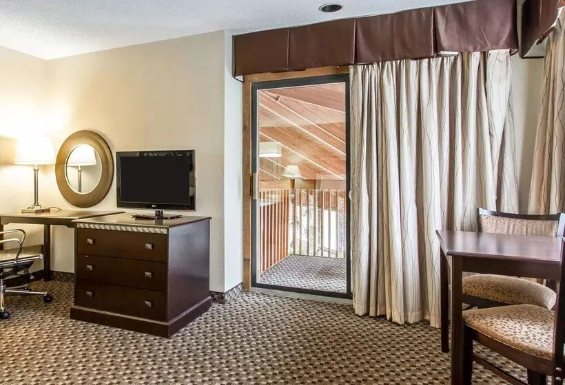 ホテル Quality Inn Macomb Near University Area