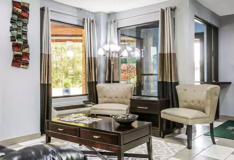 Отель Quality Inn Stockbridge Atlanta South