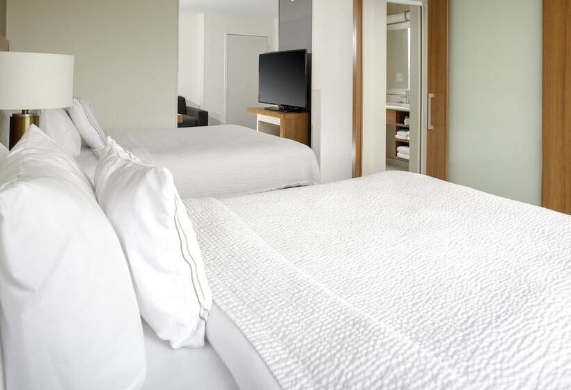 فندق Springhill Suites Cincinnati North Forest Park