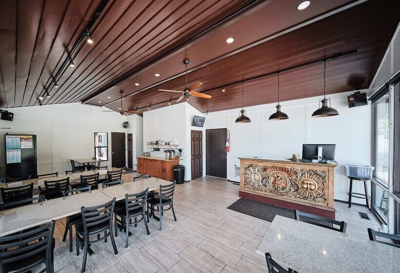 فندق على الطريق Adventure Inn Durango