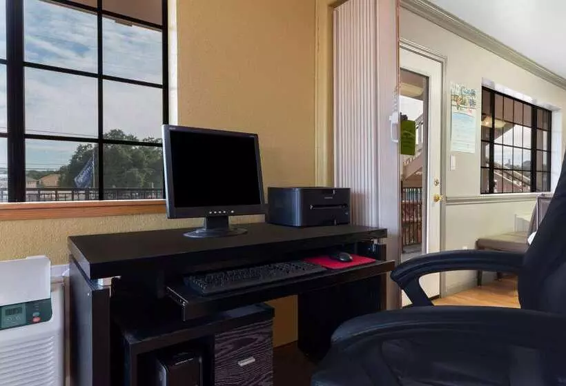 汽车旅馆  Travelodge By Wyndham Angels Camp Ca