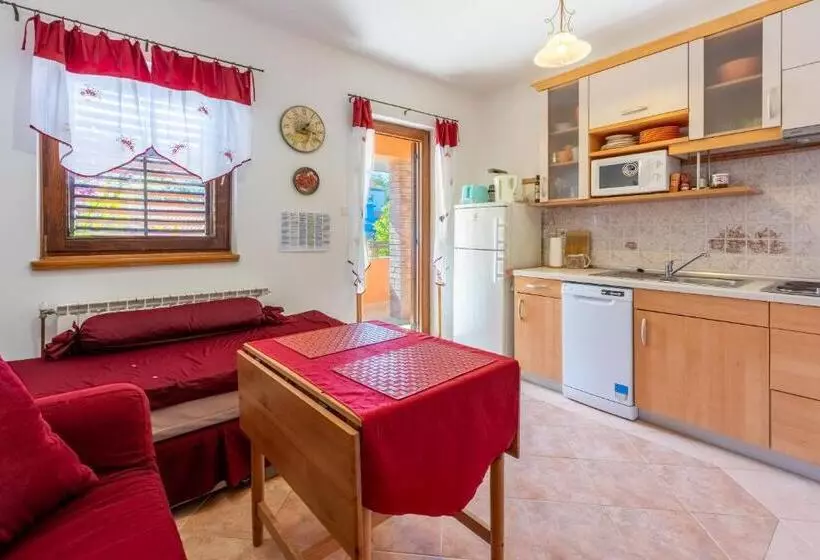 Apartments Villa Mavero