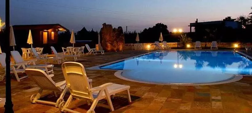 تختخواب و صبحانه I Trulli Del Nonno Michele