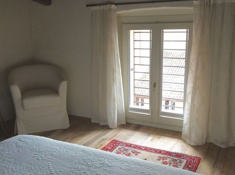 تختخواب و صبحانه Le Case Di San Vitale