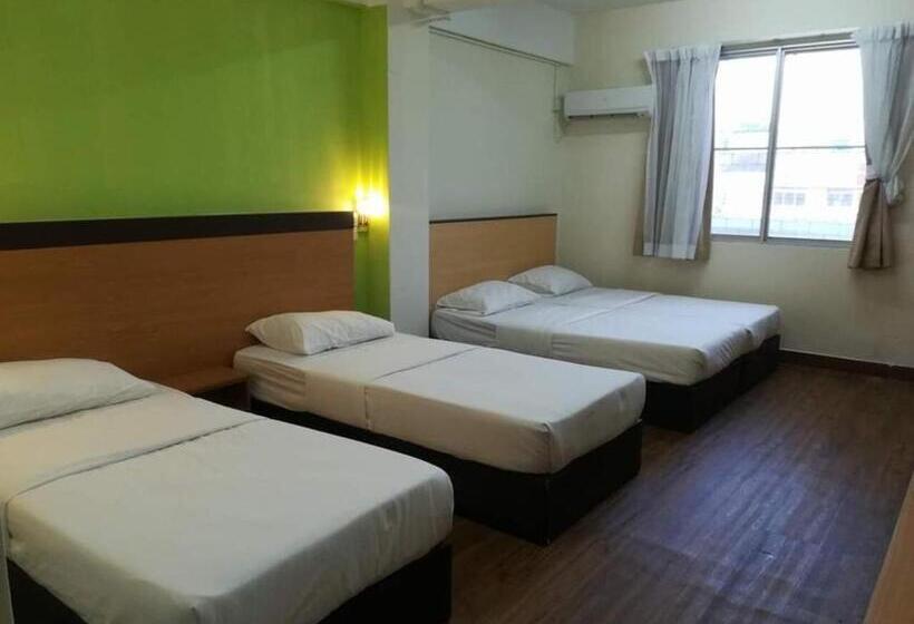 ホテル 75 Temerloh