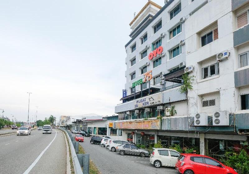 ホテル 75 Temerloh