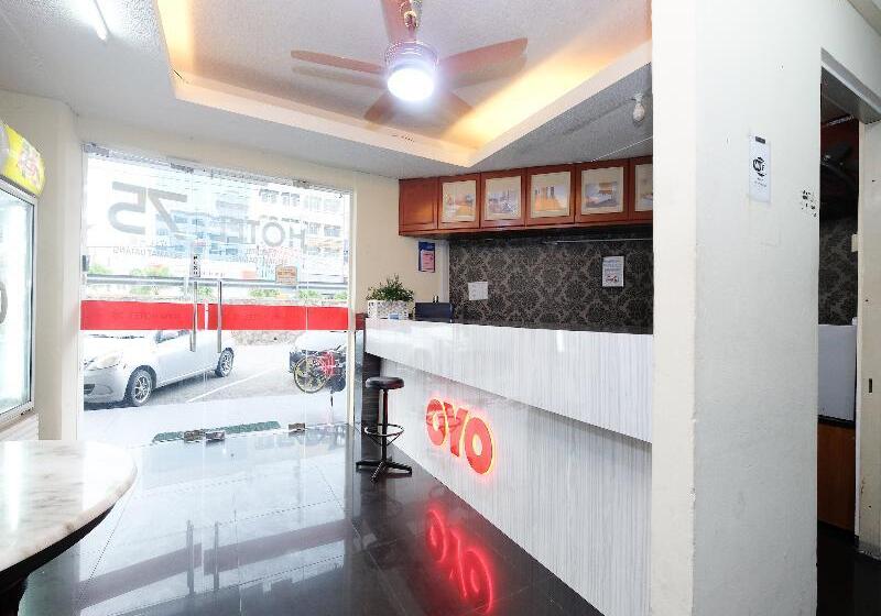 ホテル 75 Temerloh