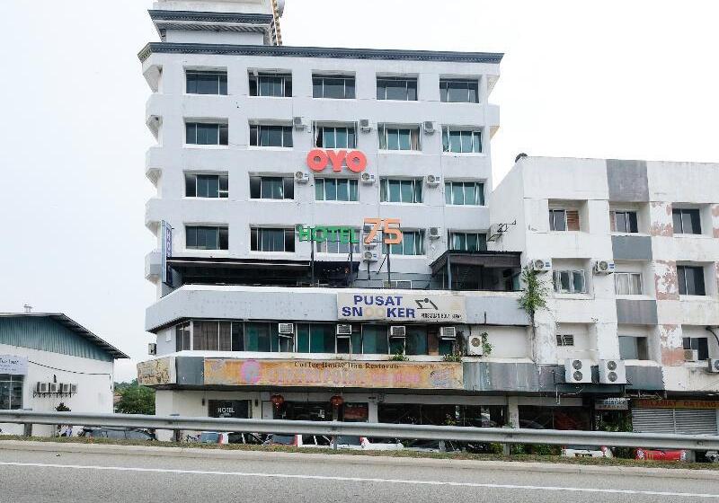 ホテル 75 Temerloh