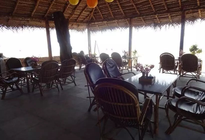 Hotelli Mariposa Beach Grove