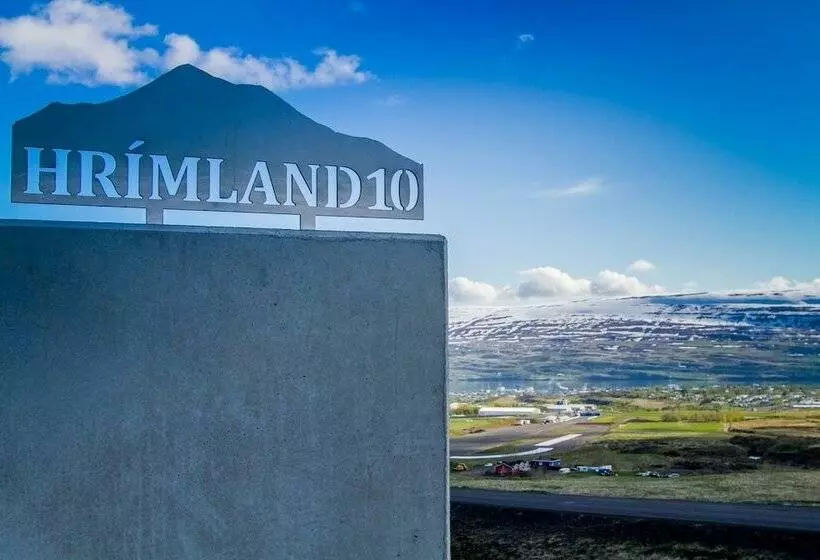 Hrimland Cottages