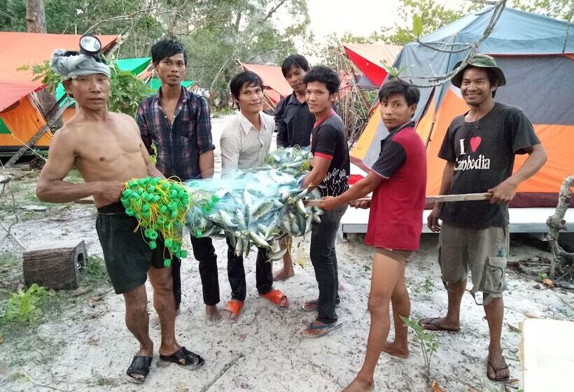 Koh Rong Love Resort   Hostel