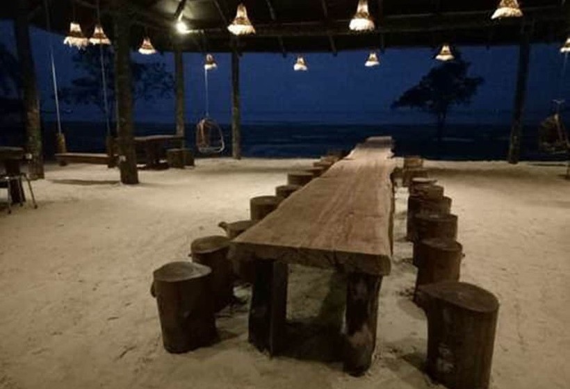 Koh Rong Love Resort   Hostel