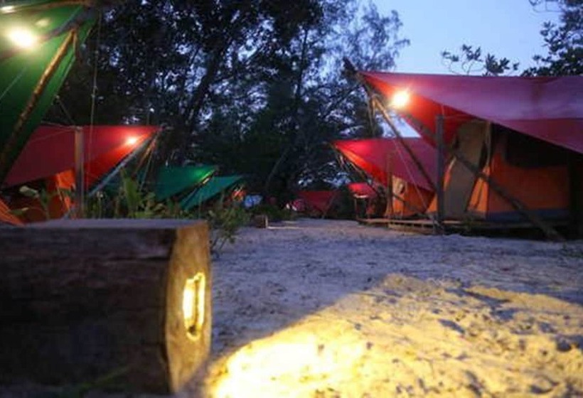 Koh Rong Love Resort   Hostel