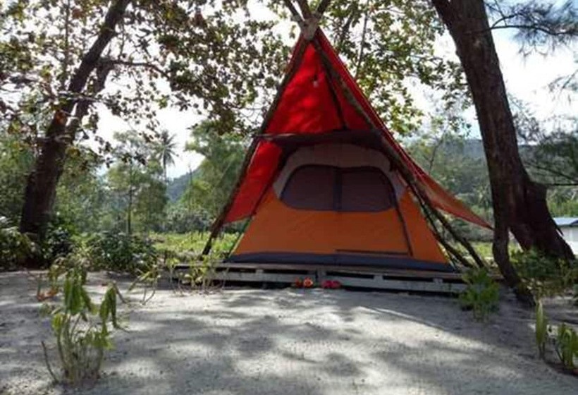 Koh Rong Love Resort   Hostel