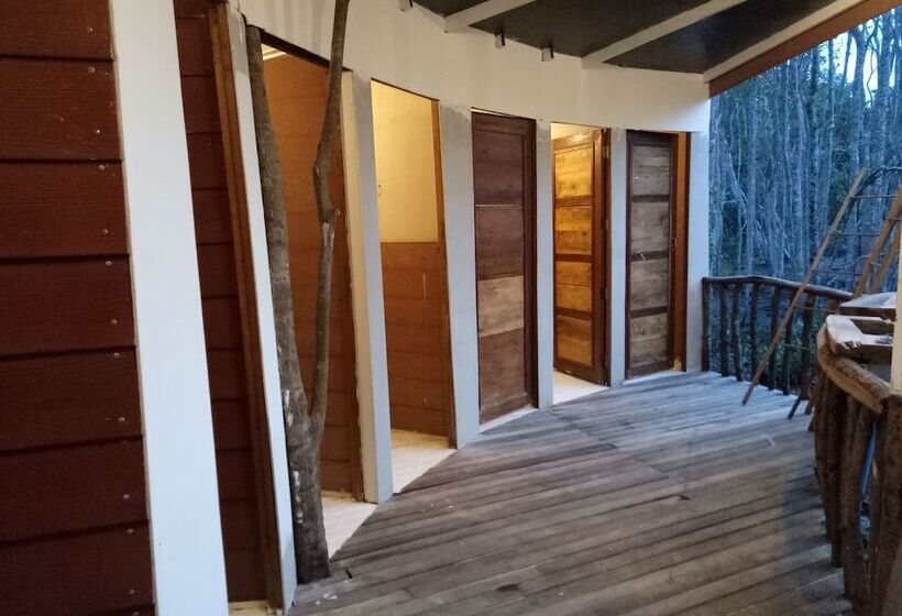 Koh Rong Love Resort   Hostel