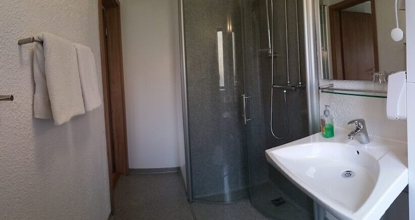 پانسیون Dæli Guesthouse