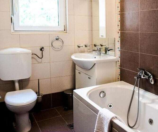 پانسیون Motel Monako