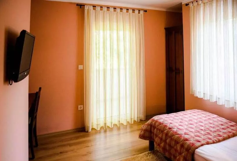 پانسیون Motel Monako