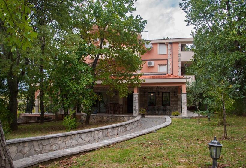 پانسیون Motel Monako