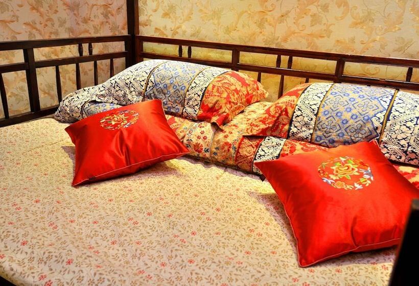 Wuzhen Chenhui Impression Theme Inn