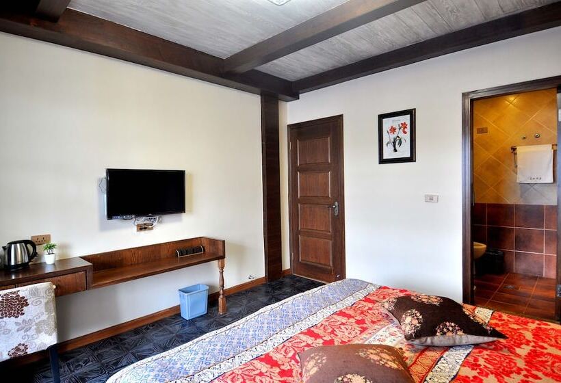 Wuzhen Chenhui Impression Theme Inn