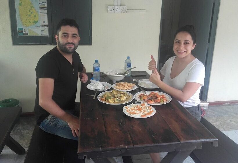 Bed and Breakfast Araliya White House