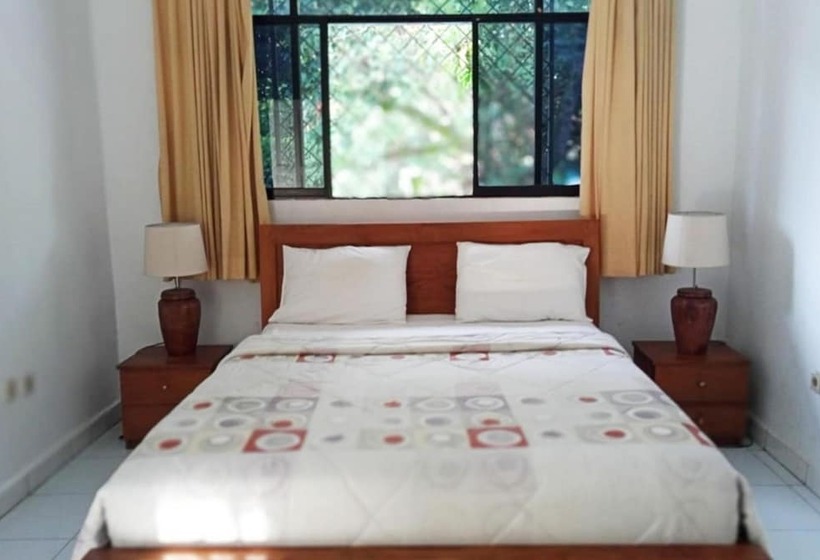 تختخواب و صبحانه La Rengganis