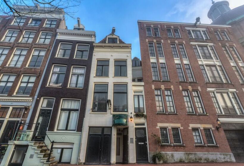 Hotel Canal View Suite