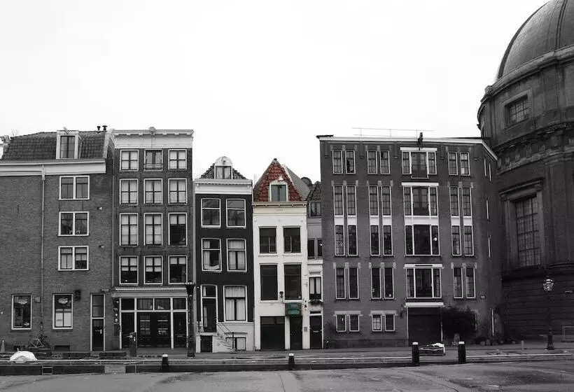 هتل Canal View Suite