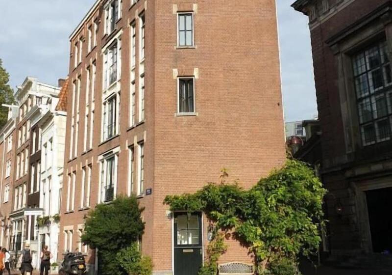 Hotel Canal View Suite